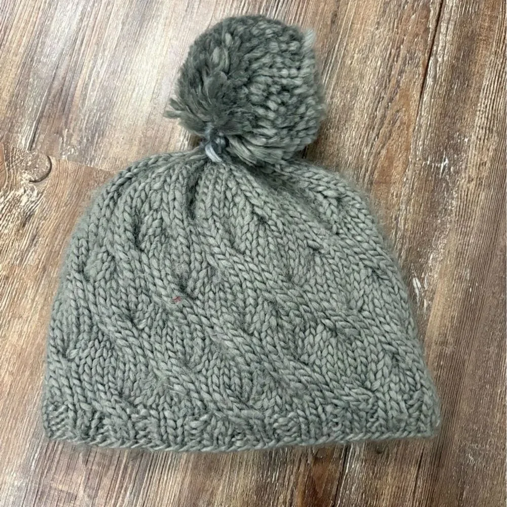 Turtle Fur Millie Marino Wool Pom Chunky Hand Knit Gray Asymmetrical Cables Hat